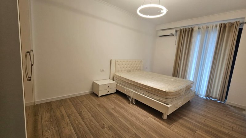 Tirane, jepet me qera apartament Kati 1, 100 m² 800 € 