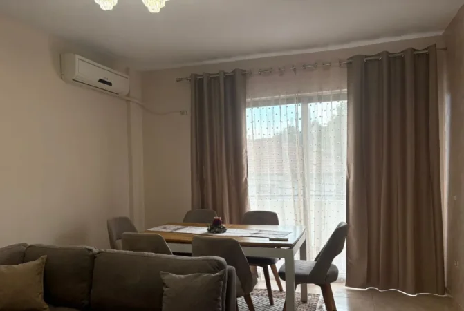Tirane, jepet me qera apartament 2+1 Kati 2, 600 € 