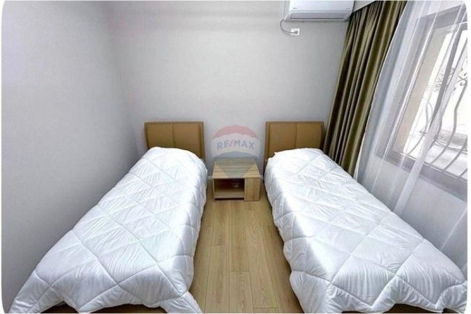 Tirane, jepet me qera 2+1 , 75 m² 900 € 