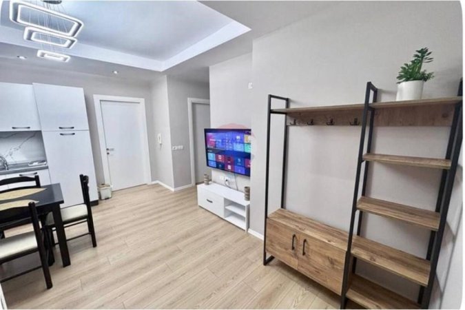 Tirane, jepet me qera 2+1 , 75 m² 900 € 