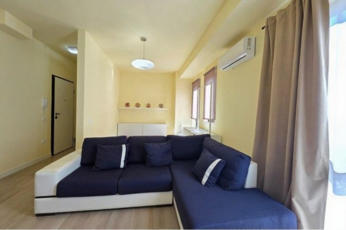 Tirane, jepet me qera garsonier Kati 2, 46 m² 680 € (Myslym Shyri)