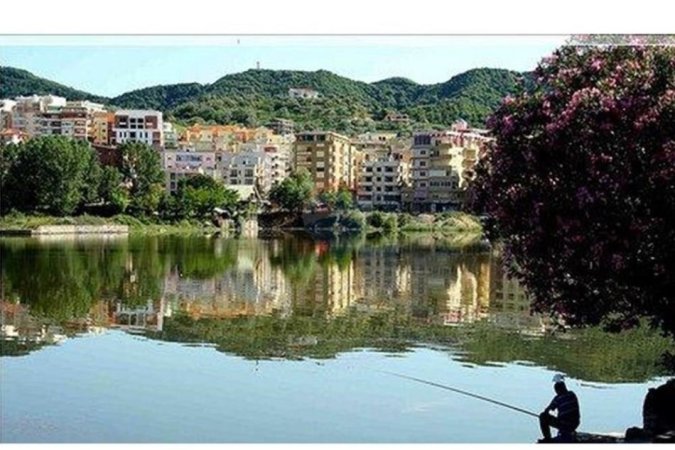 Tirane, jepet me qera zyre , 1.100 € 