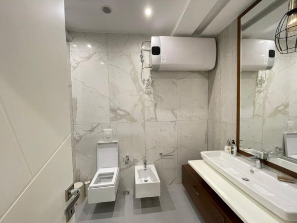 🏡 Jepet me Qira Apartament 3+1+2 tek📍 Kopshti Zoologjik + 1 Post Parkimi 🅿️