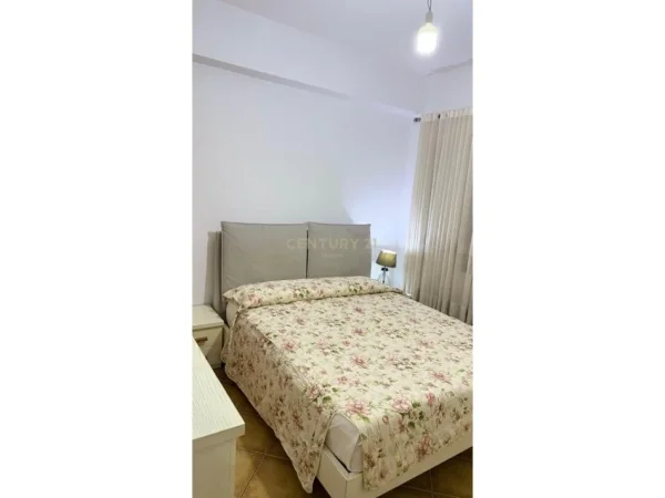 Vlore, shitet apartament 3+1+Aneks+Ballkon Kati 5, 140 m² 220.000 € (Neom125440)