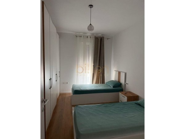 Tirane, jepet me qera 2+1 , 98 m² 700 € (Don Bosco)