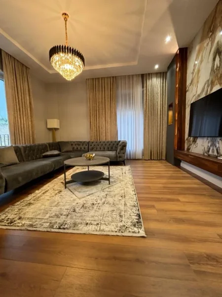 Tirane, shitet apartament 2+1 , 108 m² 278.000 € (TEG)
