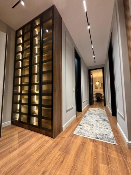 Tirane, shitet apartament 2+1 , 108 m² 278.000 € (TEG)