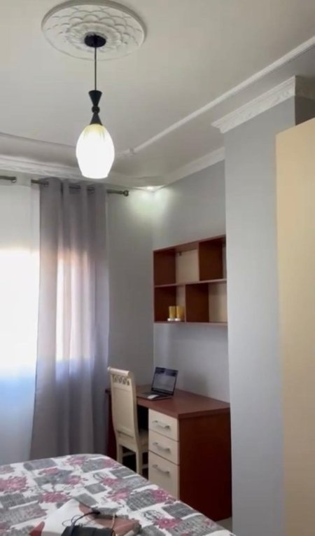 Tirane, jepet me qera apartament 2+1+Ballkon Kati 5, 100 m² 600 € (Astir , Kompleksi Fratari)
