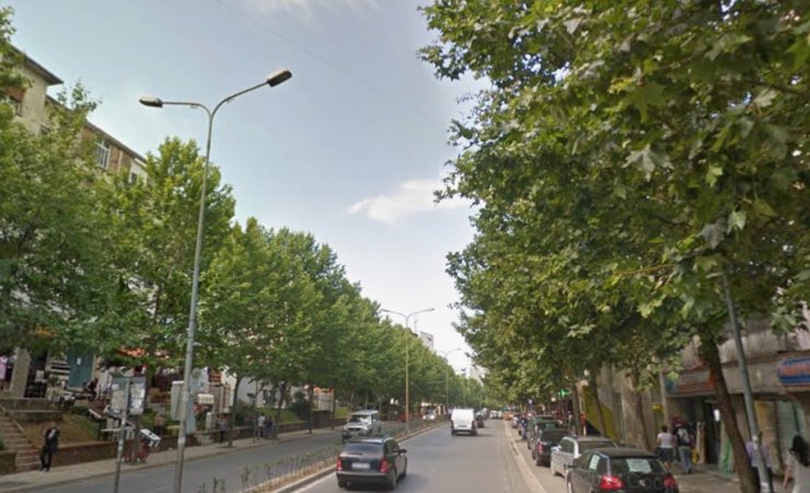 Tirane, shitet garsonier 1+1 Kati 2, 30 m² 100.000 € (Ish Restorant Durresi)