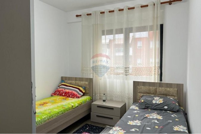 Tirane, jepet me qera apartament 2+1 Kati 6, 90 m² 650 € 