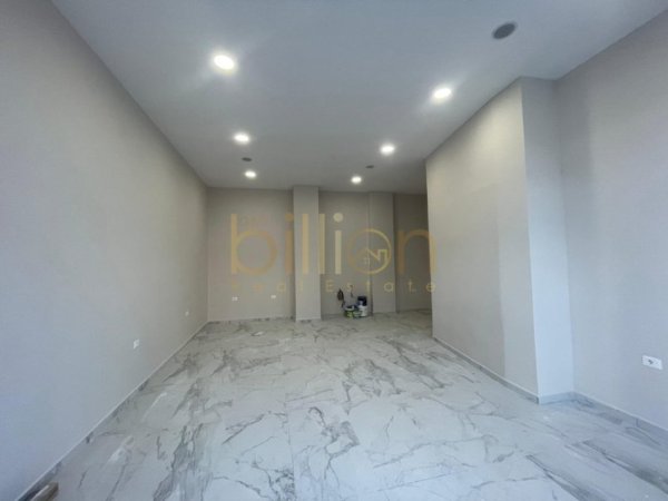 Tirane, jepet me qera ambjent biznesi , 63 m² 400 € (Laprake)