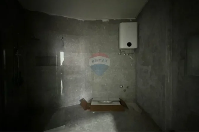 Tirane, jepet me qera apartament 1+1 , 70 m² 700 € (Vasil Shanto)