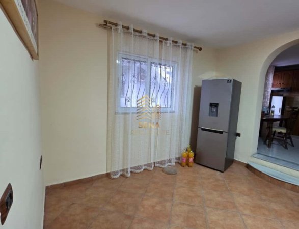 Tirane, jepet me qera Vile 1+1+Ballkon Kati 1, 95 m² 500 € (Rruga Aleksander Moisiu)