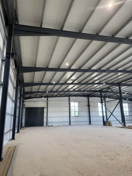 Tirane, jepet me qera ambjent biznesi Kati 0, 450 m² 2.000 € (MAMINAS)