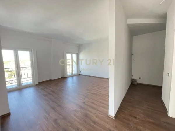 Tirane, shitet apartament 2+1+Aneks+Ballkon Kati 3, 103 m² 158.999 € (Porta Tirane e Re, Sauk i Ri)