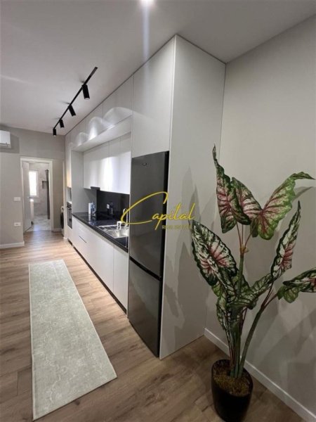 Tirane, jepet me qera apartament 1+1 Kati 3, 76 m² 600 € (LIQENI I FARKES)