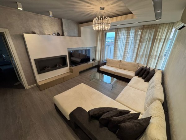 Tirane, shitet apartament 2+1 , 127 m² 379.000 € (Bllok)