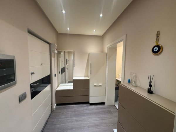 Tirane, shitet apartament 2+1 , 127 m² 379.000 € (Bllok)