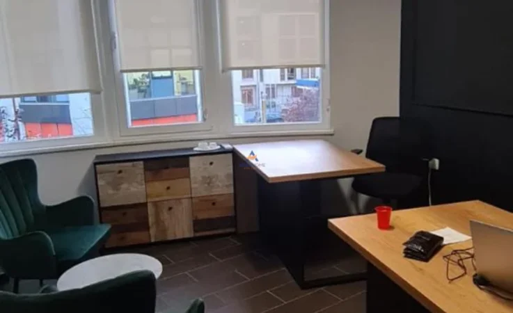 Tirane, jepet me qera zyre Kati 1, 108 m² 800 € (liqeni artificia)