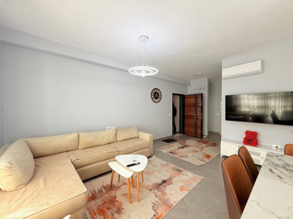 Tirane, jepet me qera apartament 2+1 Kati 6, 98 m² 700 € (River Residence, Astir)