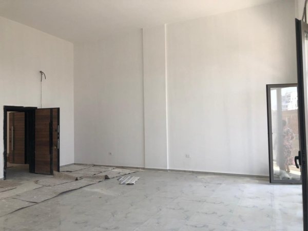 Tirane, shitet ambjent biznesi Kati 1, 89 m² 250.000 € (Ish Profarma)