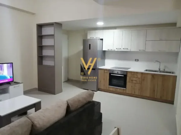 Tirane, jepet me qera apartament 2+1+Ballkon Kati 2, 80 m² 450 € (ALLIAS)