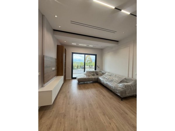 Tirane, shitet apartament 2+1 Kati 1, 111 m² 265.000 € (Liqeni i Thate)