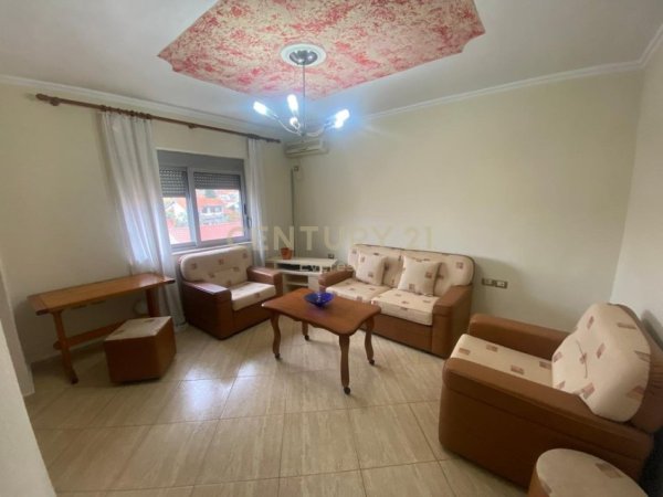 Tirane, jap me qera apartament 1+1 Kati 4, 53 m² 350 € 