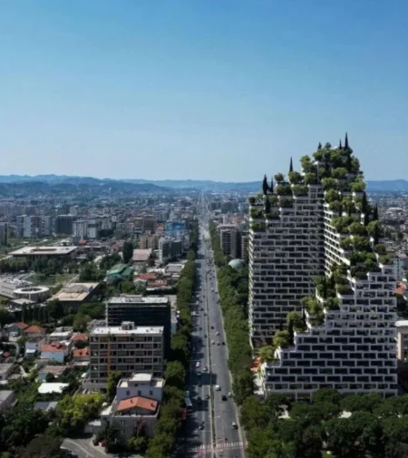 Tirane, shitet apartament 1+1 Kati 16, 83 m² 