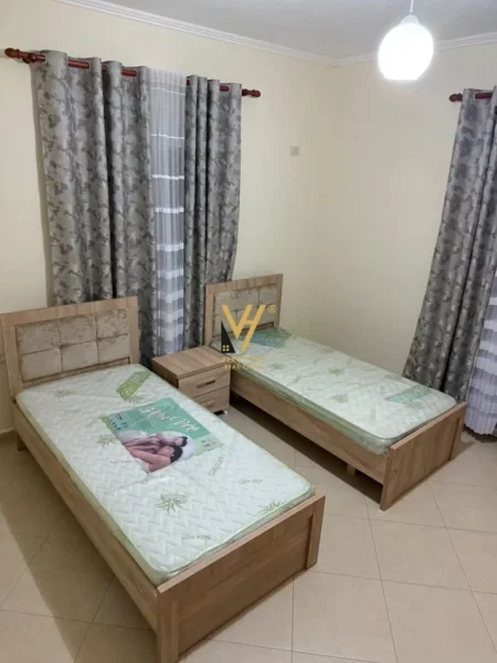 Tirane, jepet me qera apartament 2+1+Ballkon Kati 2, 85 m² 450 € (SAUK)