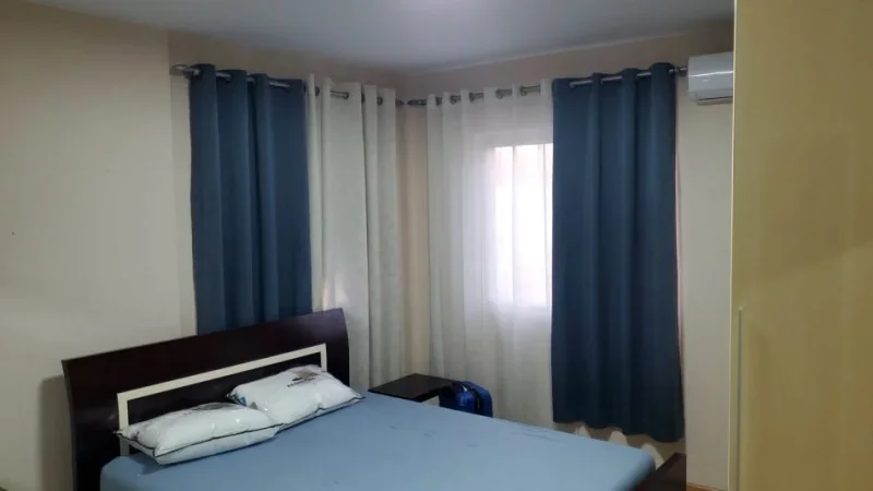 Tirane, jepet me qera apartament 3+1 Kati 2, 110 m² 700 € (Pazar i Ri)