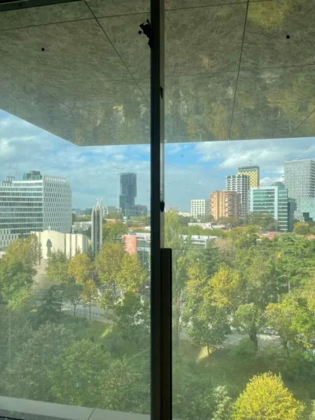 Tirane, jepet me qera zyre Kati 5, 480 m² 10.050 € (Downtown One)