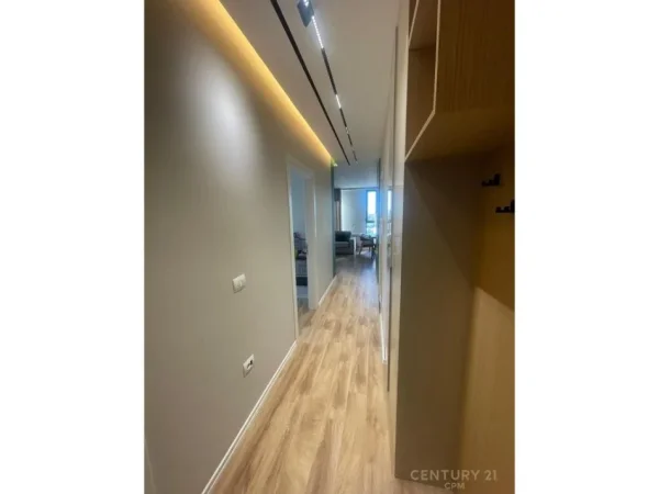 Tirane, jepet me qera apartament 2+1 Kati 7, 90 m² 900 € 