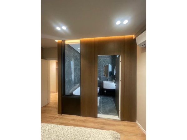 Tirane, jepet me qera apartament 2+1 Kati 7, 90 m² 900 € 