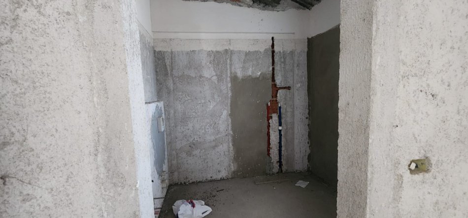 Tirane, shitet Vile , (Yrshek)