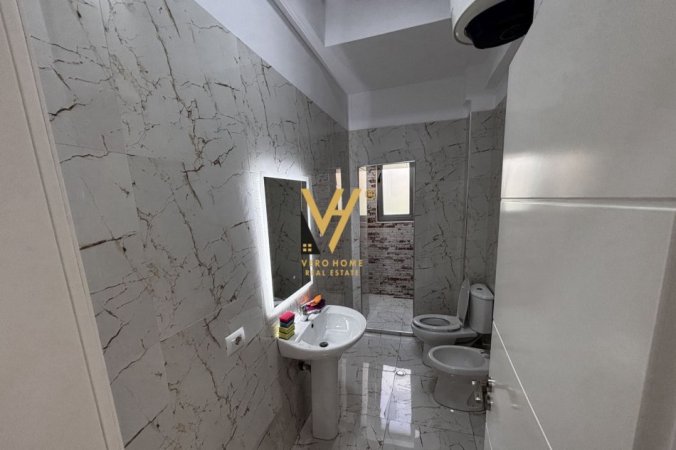 Tirane, jepet me qera zyre Kati 2, 75 m² 500 € (RRUG E DIBRES, MEDRESEJA)