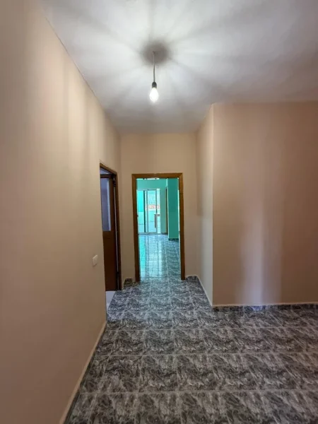Tirane, shitet apartament 3+1 Kati 3, 248.000 € 