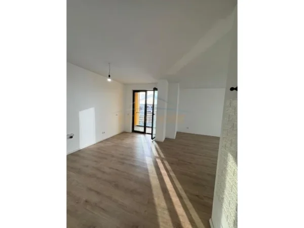 Tirane, shitet apartament 2+1+Ballkon Kati 8, 123 m² 204.000 € (REZIDENCA FUTURE HOME)