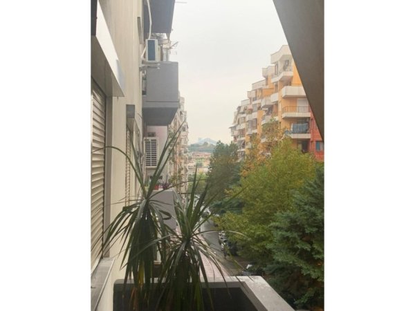 jepet me qera apartament 2+1 Kati 3, 102 m² 650 € (Yzberisht)