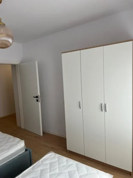 Tirane, jepet me qera apartament 2+1 Kati 2, 850 € 