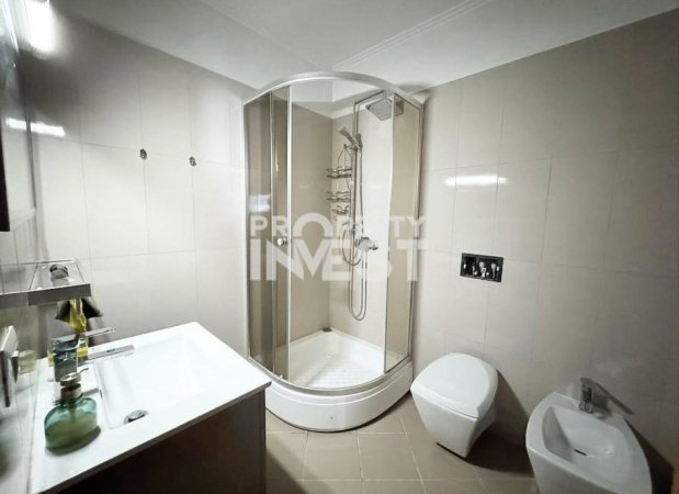 Tirane, jepet me qera apartament 2+1+Ballkon Kati 7, 145 m² 1.700 € (Rruga e Elbasanit)