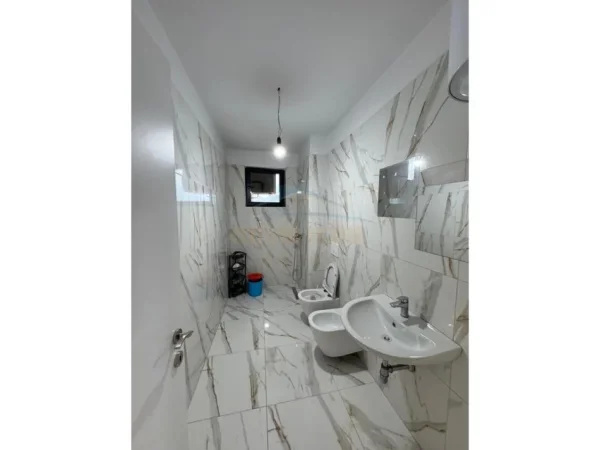 SHITET APARTAMENT 2+1 , REZIDENCA FUTURE HOME, UNAZE E RE