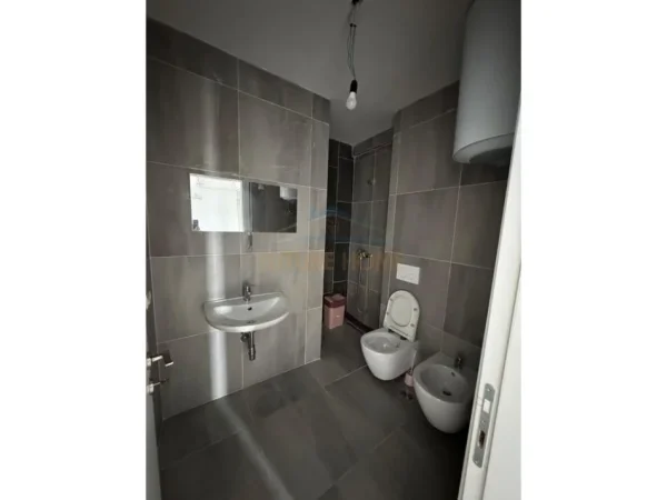 SHITET APARTAMENT 2+1 , REZIDENCA FUTURE HOME, UNAZE E RE