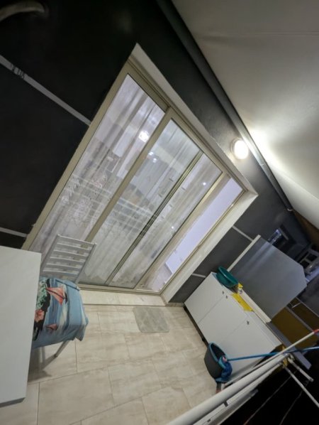 Tirane, jepet me qera apartament 1+1+Ballkon Kati 3, 70 m² 400 € 