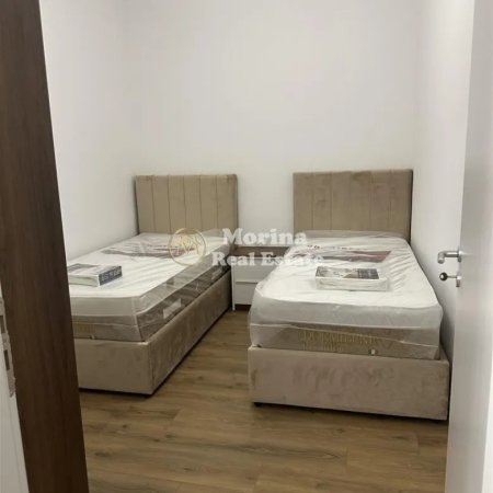 Tirane, jepet me qera apartament 2+1 Kati 4, 127 m² 500 € (Rruga Teodor Keko)