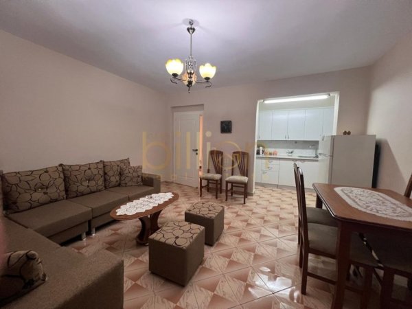 Tirane, jepet me qera apartament 1+1+Aneks+Ballkon , 80 m² 500 € (Brryli)