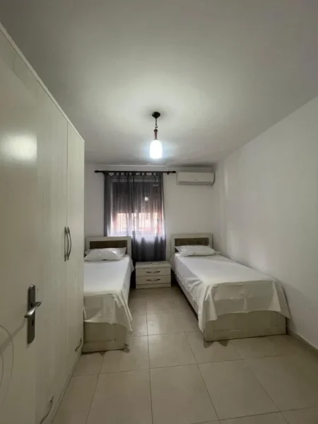 Tirane, jepet me qera apartament 2+1 Kati 3, 65 m² 450 € (rruga kongresi i manastirit)