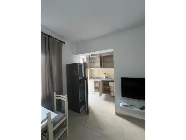 Tirane, jepet me qera apartament Kati 3, 65 m² 500 € 