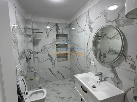 Shitet, Apartament 2+1, Xhamllik, Tirane. AREA59124