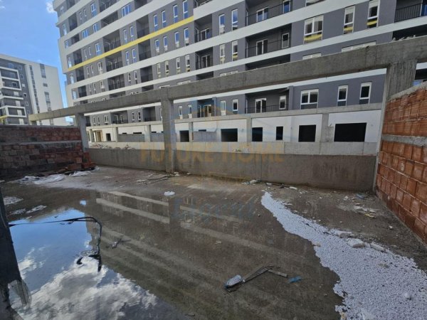 Shitet, Apartament 2+1+2, Kompleksi Univers City, Tiranë.